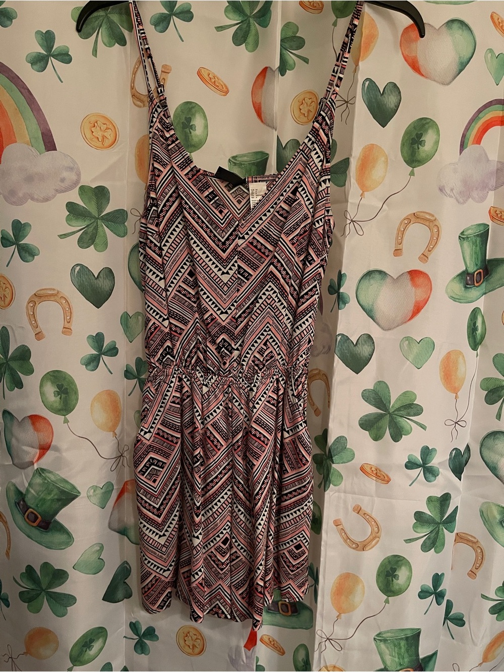 Sleeveless Geometric Print Pink and Black Summer Romper